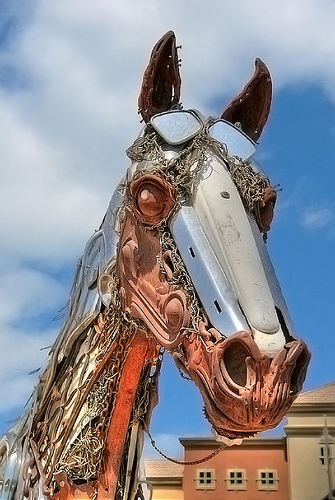 horse sculpture by dan shouse