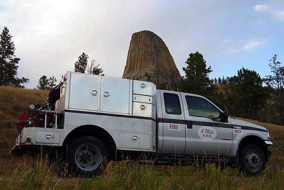 800px-firetruck_wildland_ty.jpg